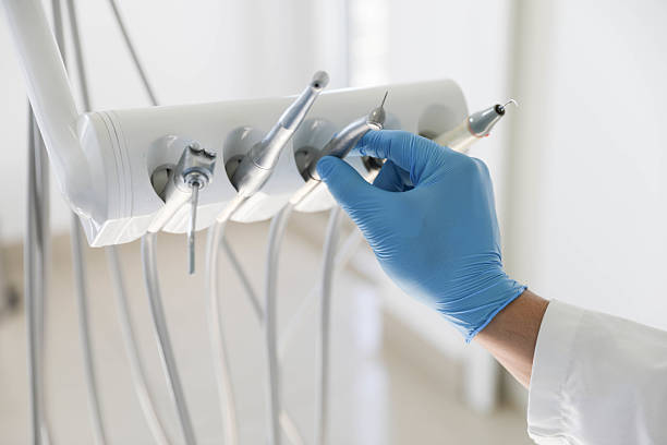 Professional Emergency Dentist technician working in Brooksville, MS